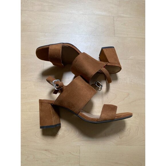 AEROSOLES "Emmex" tan faux suede block heel ankle strap Women NEW sandal - Picture 3 of 9